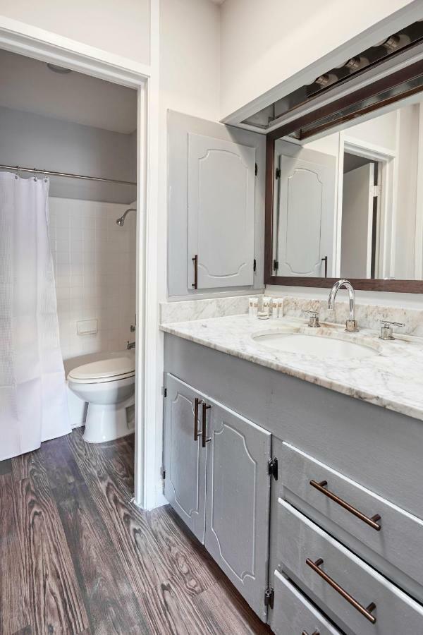 Duchele Apart otel Houston Dış mekan fotoğraf